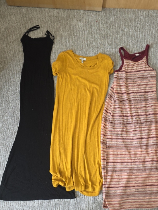 Dresses & Skirts - Form Fitting Summer Dress Bundle Size Small/medium